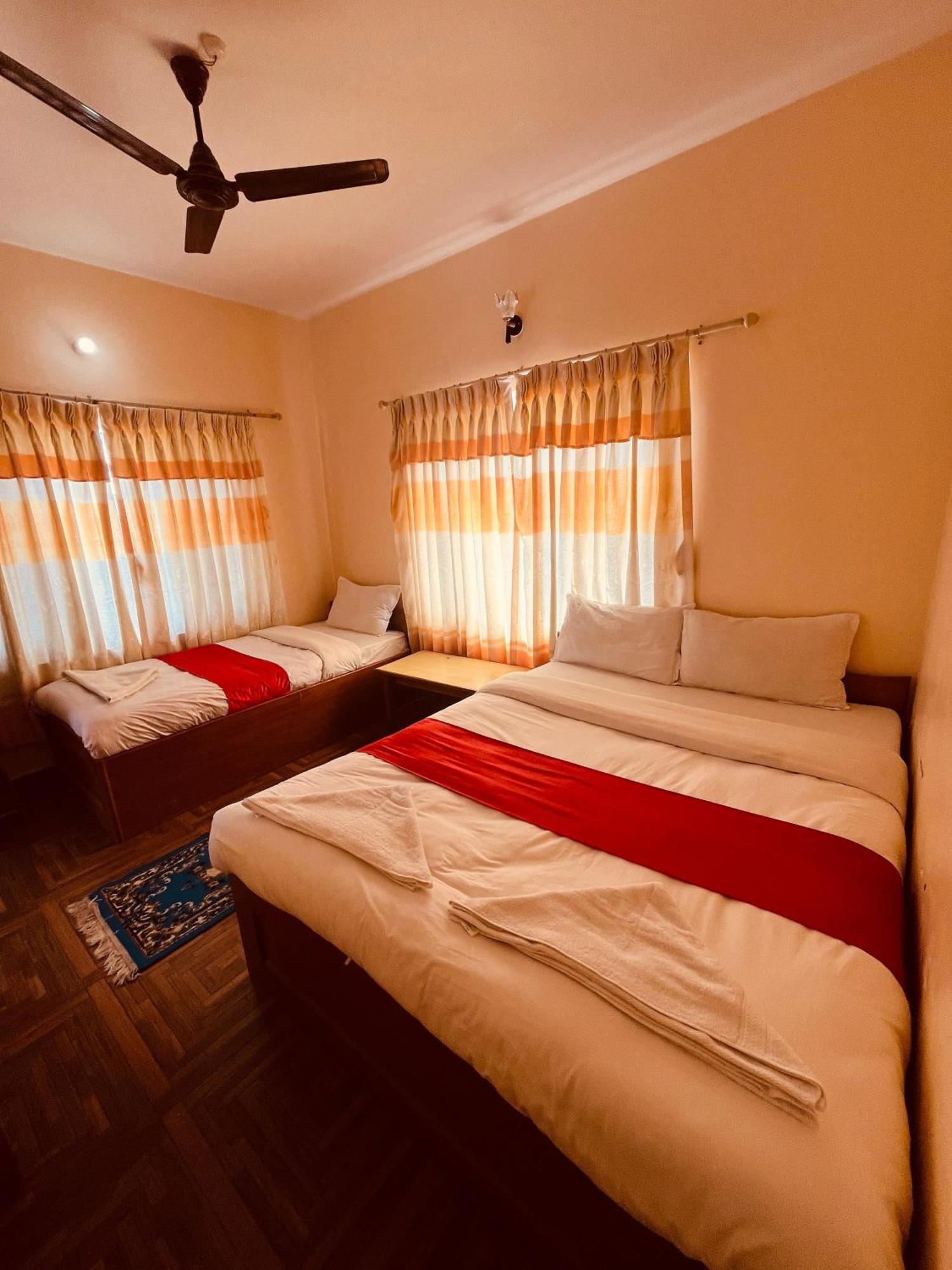 Hotel Global Inn Покхара Екстер'єр фото