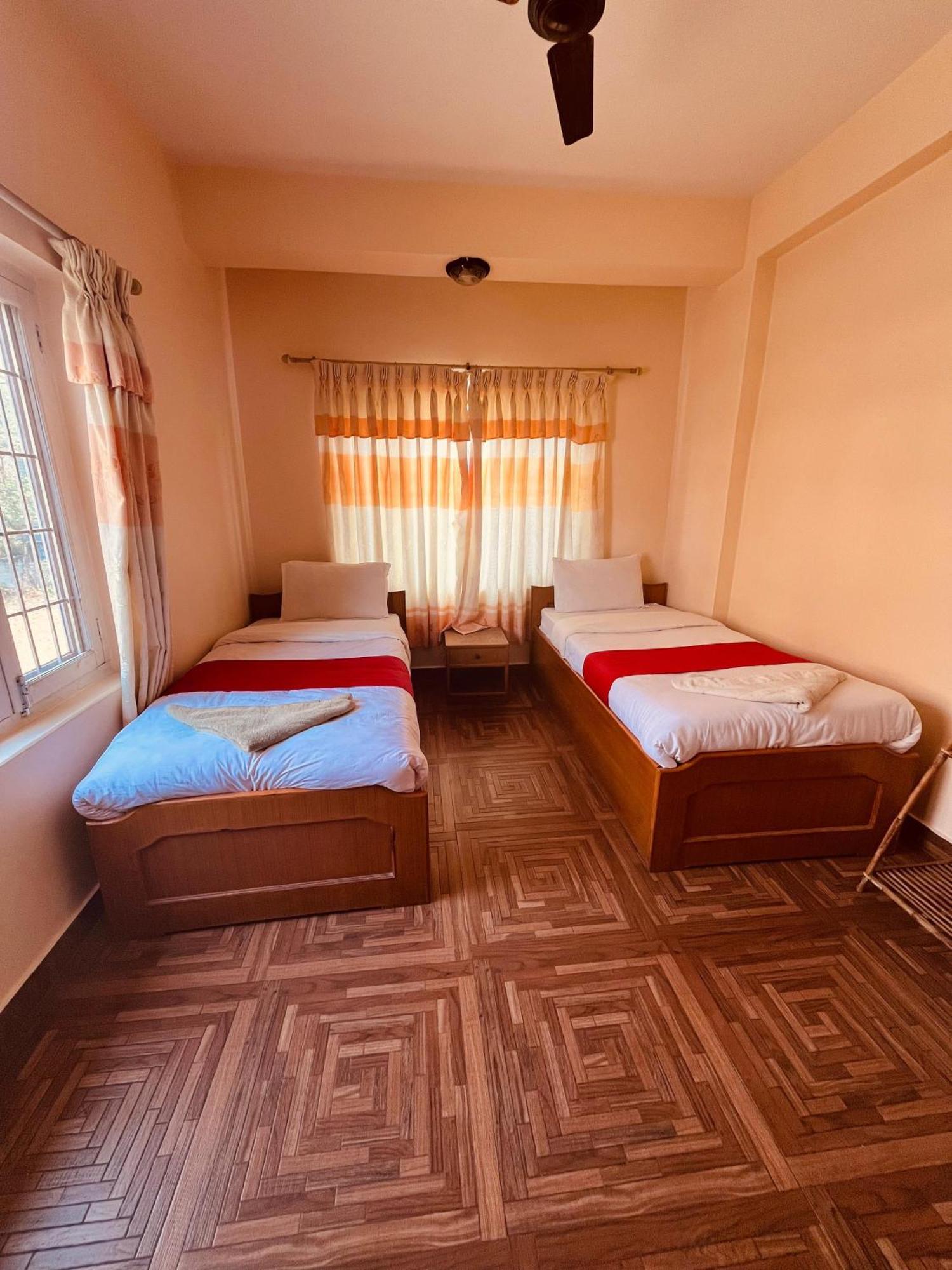 Hotel Global Inn Покхара Екстер'єр фото